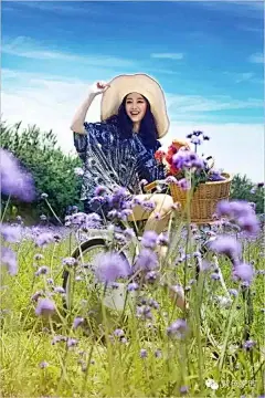 人若有缘，无言也懂得；爱若有缘，无语也相随；最真的缘，天涯变咫尺；最美的缘，牵手永不离。情缘如风，等待三生，只为邂逅一段缘；情缘如海，一眼之念，定格一世情牵；情缘如花，执手相携，只为今生平凡的相守；情缘如许，画一世芳菲，只为温暖的陪伴。请珍惜缘份，善待缘份，守候缘份。人心如水，相逢似歌，浅浅相遇，淡薄相知，缘来是福，缘去成景，若不能相随一生，就静享一时；若能真情相守，就一定会长久，所以，人生所求，得之可喜，不得无忧，心若无求，万事皆美，喜乐随缘。有缘则聚，无缘则散，我们每个人，终究是躲不掉缘分的纠缠，心若
