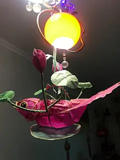 再过几个小时，祝元宵节快乐，粉色大鲤鱼照着姥姥给小王买的鲤鱼灯笼画的，做壁纸也还行哈。晚安#宅小娜手绘日记o小东西##元宵节##壁纸# ​​​​