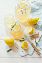 Citronnade maison gingembre romarin