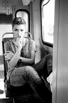邢小肆采集到Ruby rose