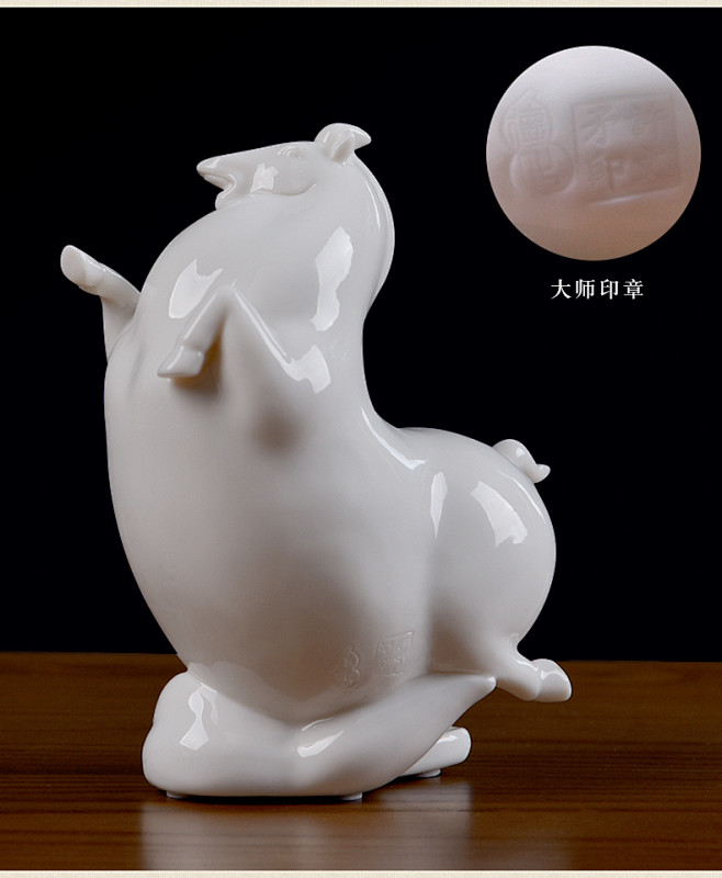 东方泥土德化白瓷雕塑艺术品桌面摆设陶瓷装饰马摆件马踏飞燕d49108b