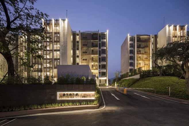 拥抱自然的泰国居住区 AKAS Khao...