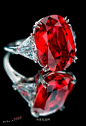 红宝石 Ruby 爱情之石。其能量可助人掌握领导权，亦能提升灵性。