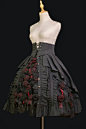 New Release: 【-The Wild Roses Bloom-】 #GothicLolita Skirt Set

◆ Shopping Link >>> https://lolitawardrobe.com/the-wild-roses-bloom-gothic-lolita-skirt-set_p7482.html