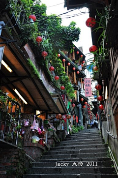 伊拉贝卡小屎丸采集到旅