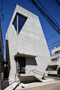 Atelier Tekuto, 东京, 建筑设计, 横截面, 混凝土, 火山灰, 白砂, 角度, 设计