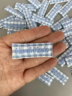 纯手工做的蓝色格子充棉发泡布标能不喜欢 - 小红书