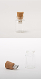 广告也疯狂：【创意/产品设计】日本创意品牌hum的一件产品，名为“blank”，瓶中优盘，“将信息放入瓶中，抛向大海”，新时代的瓶中信
