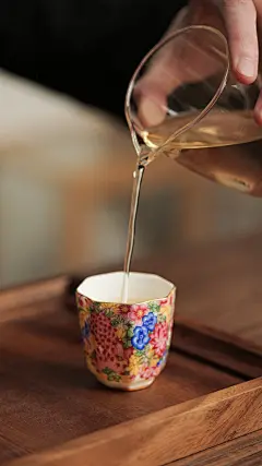 万花六边茶杯缠枝陶瓷手绘