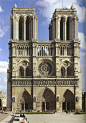 巴黎圣母院
　　巴黎圣母院始建于公元1163年，一直到公元13世纪才全部建成。
　　从巴黎圣母院的正面看，纯粹的尖拱形建筑已形成。整个平面还是十字架形的，但东西长于南北向。底部是凹进去的三座券门，门内层层线脚中布满了神的雕像，给整个建筑增添了华贵感。代替罗马式建筑的典型巨塔是十字形交叉点上的小尖塔，它的高耸使整个建筑显得更加巍峨。
        圣母院西边正面有两座高耸的巨塔，塔有三层，下面一层设有国王画廊；第二层中央是一个象征天堂的玫瑰花形的大圆窗；第三层是可穿行的回廊。
　　雕刻是圣母院中不