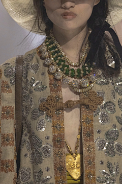 FzzzFzzz采集到Alessandro Michele 复古盛宴