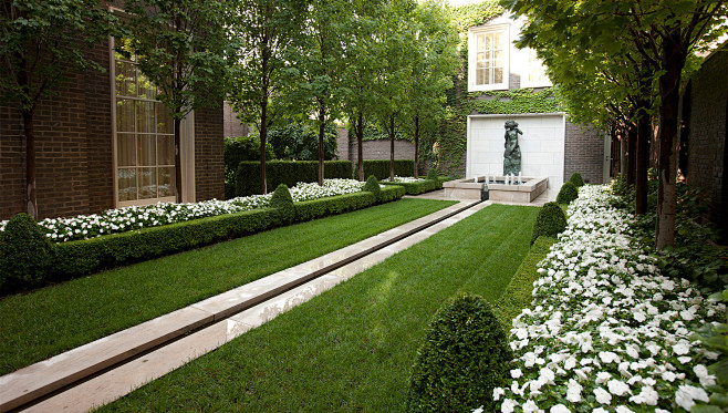 Urban Courtyard