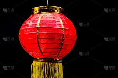 中国新年的灯笼和黑色背景