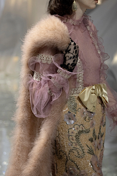 FzzzFzzz采集到Alessandro Michele 复古盛宴