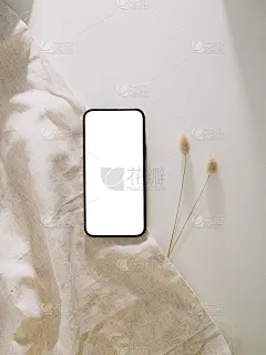 智能手机模型，手机空白屏幕模板。平铺，极简风格