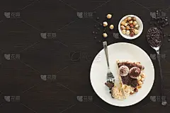 榛子奶油蛋白酥蛋糕
