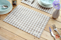 咖啡色格子餐垫 两色可选 布艺防水西餐餐垫 桌布 拍摄道具-淘宝网