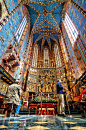  Altarpiece of Veit Stoss also St. Mary's Altar, is the largest Gothic altarpiece in the World and a national treasure of Poland