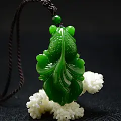 新疆和田玉碧玉金鱼挂件