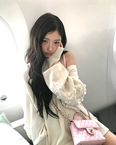 Yoomioyeon采集到霓虹少女