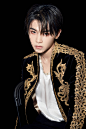 黄明昊
