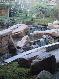 伊东小三黑采集到水景和盆景