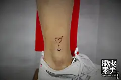昆明鬼手纹身小鬼店 耳后梵花月亮加脚踝小清新爱心 阿旭 (2)