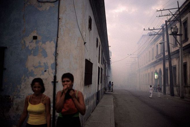 复杂构图 | 摄影大师Alex Webb...