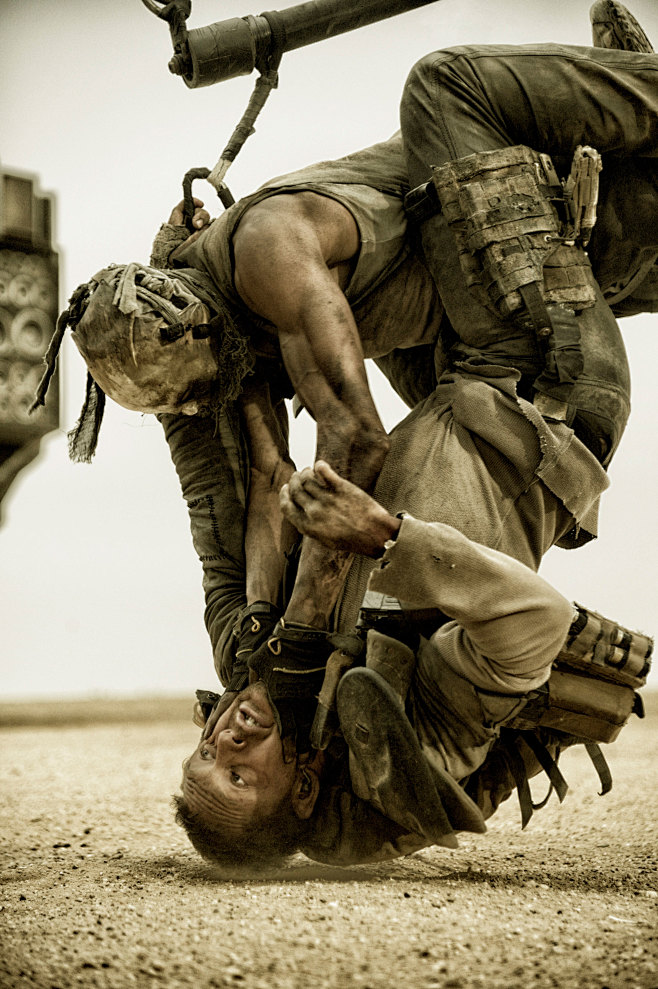 疯狂的麦克斯4狂暴之路madmaxfuryroad2015
