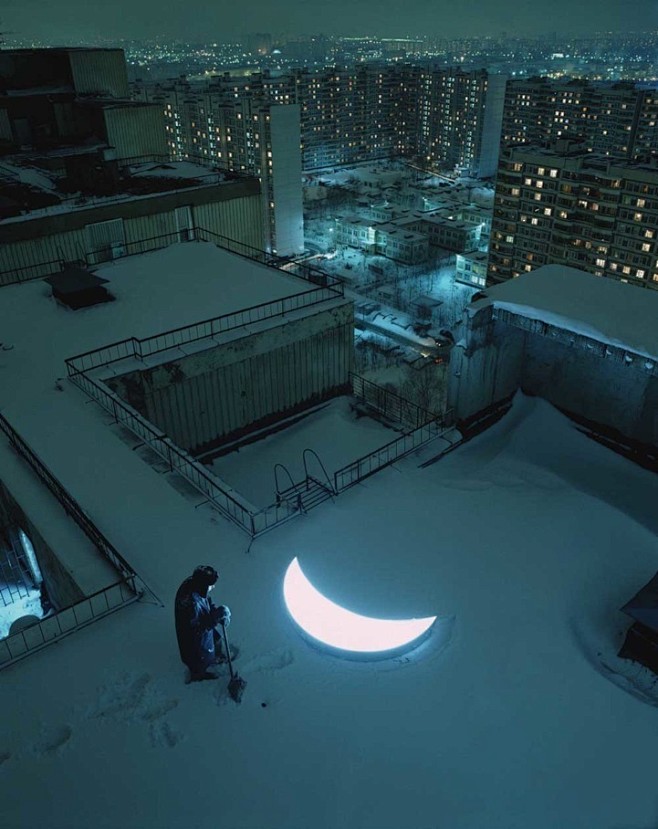 把明月种在天台，与繁华的都市明灯辉映，开...