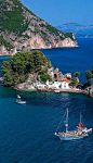 庞尼亚断的加，普雷韦扎海岸的岛，希腊
The Island of Panagia off the coast of Parga, Preveza, Greece