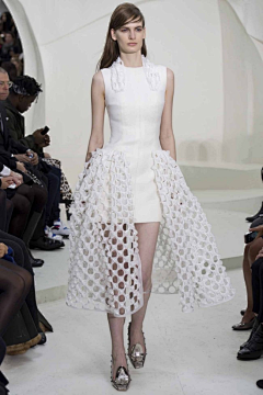 Hyoa采集到Christian Dior