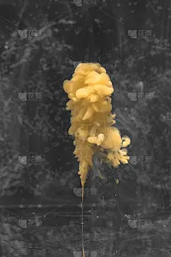 墨水在水里