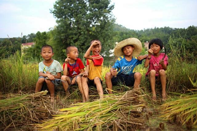 如今，农村的青壮年大多在外务工，留下“3...