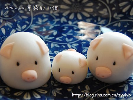 翻糖小猪
1.翻糖分成四分，三只小猪的，...