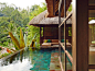 巴厘岛峇里岛空中花园旅馆 (Hanging Garden Of Bali) - Agoda 网上最低价格保证，即时订房服务 : 巴厘岛 峇里岛空中花园旅馆 (Hanging Garden Of Bali)酒店预订：在线即时确认，Agoda 巴厘岛 峇里岛空中花园旅馆 (Hanging Garden Of Bali)最低价格保证。 如果您想寻找一家交通便捷的巴厘岛酒店，那没有比峇里岛空中花园旅馆更合适的选择了。 离市中心仅有12 km，游客可以尽情领略市区内的迷人风景。 这家现代化酒店比邻乌布诊所, 巴图天