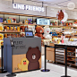 #LINEFRIENDS##新世界免税店明洞店##新店开业# 现在， 首尔购物的新地标——新世界免税店明洞店，大家可以见到布朗熊，可妮兔和丘可咯！ 为了庆祝开店，向购买70美元以上的顾客赠送莎莉和可妮兔U盘！如果计划去韩国旅游，一定要来玩耍哦！地址  首尔特别市 中区 小公路63 新世界免税店 11层