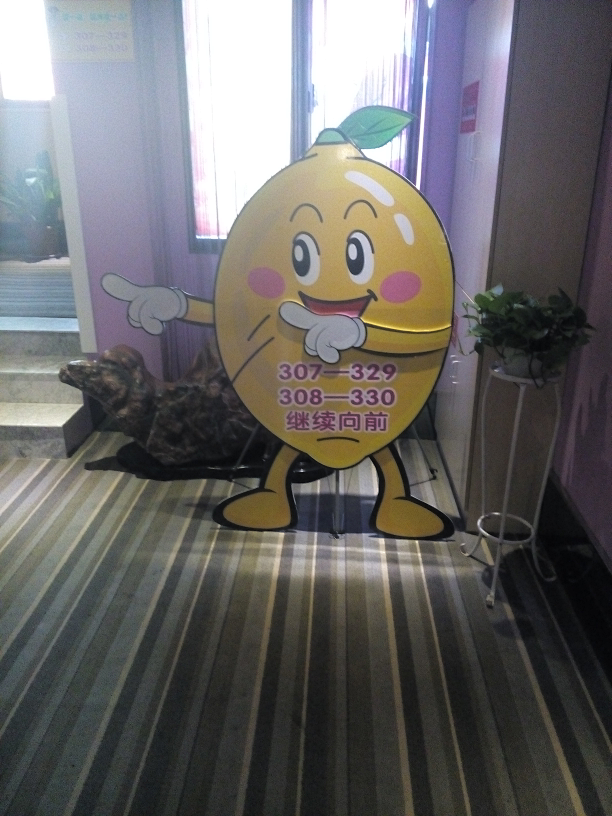 卡通立牌