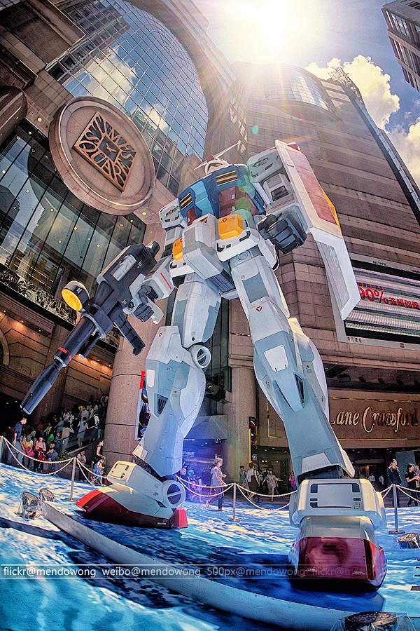香港时代广场高达机器人巡展_联商图库
