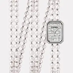 PLUME DE CHANEL系列戒指 - 羽毛图案，白18K金，镶嵌钻石与中央主钻 - J4137 - CHANEL : 香奈儿高级珠宝网站上的PLUME DE CHANEL系列戒指 - 羽毛图案，白18K金，镶嵌钻石与中央主钻 J4137。