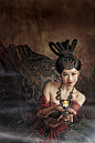 小钰 -- 武汉盘子摄影成立于05年,提供武汉艺术照,古装摄影,盘子女人坊,外景艺术照,武汉艺术写真,闺蜜照,儿童照,唯美写真,古装艺术照,特色艺术照,古典婚纱照等,是武汉第一家以古典唐韵为主题摄影的艺术写真店,咨询电话4000275166