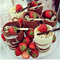 草莓和巧克力是绝配-可爱图片-Q友乐园