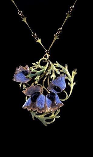 Lalique 1900  | Popp...