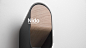 NIDO Wall hanger : Nido es un colgador de pared compuesto por una estructura exterior que se obtiene mediante un perfil tubular ovalado de Aluminio, cortado con una inclinación de 50º junto con una base tallada y modelada en madera de Haya. Su acabado ext