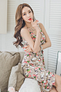 碎花连衣裙，娇艳欲滴的美人儿 - 今日头条(www.toutiao.com)