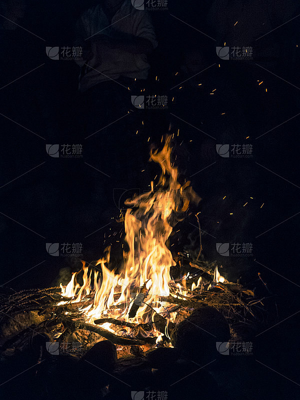 夜火