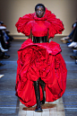 Alexander McQueen Fall 2019 Ready-to-Wear Fashion Show : The complete Alexander McQueen Fall 2019 Ready-to-Wear fashion show now on Vogue Runway.