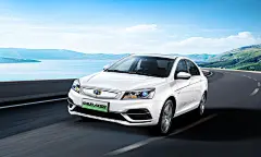 吉利帝豪EV450新能源轿车图片大全 高清壁纸图→买购网