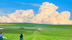 “要不要和闺蜜一起去滑草？” - 小红书