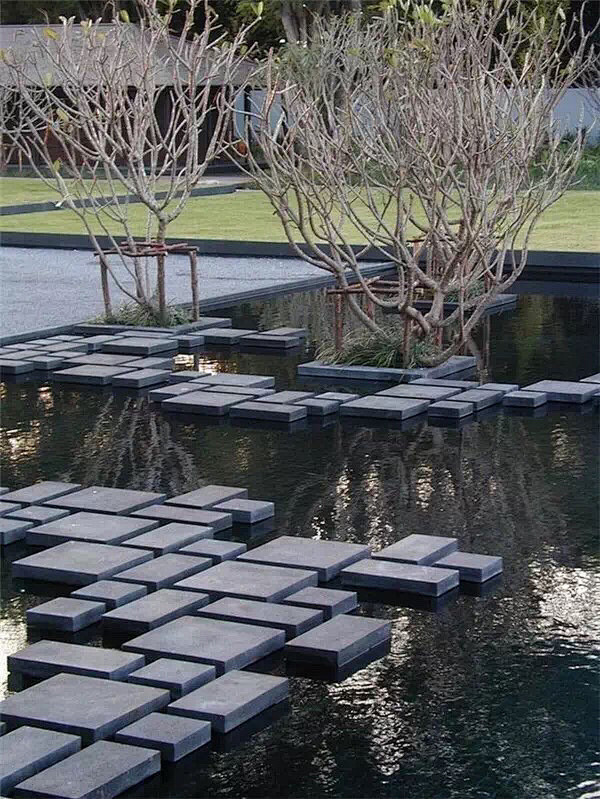 汀步水中树池镜面水景